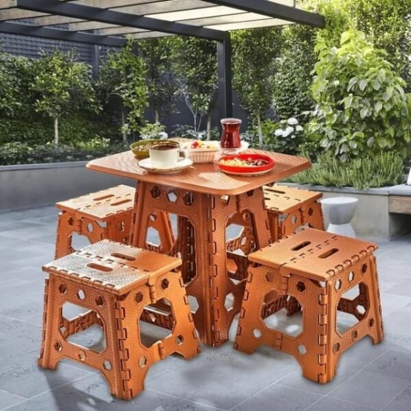 Strong Carry Capacity: Özgen Table Set for All Your Outdoor Snacks