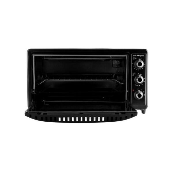 Powerful 1450W Orbegozo oven.