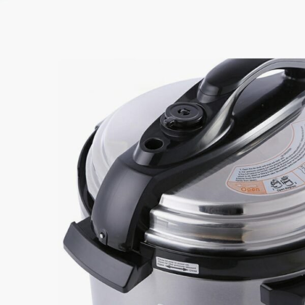 Secure Silvercrest Pressure Cooker with Safety Valve.