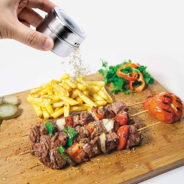 Versatile Seasoning: Magnetic Spice Holders for Every Dish.