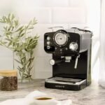 Ikohs espresso coffee machine in classic black.